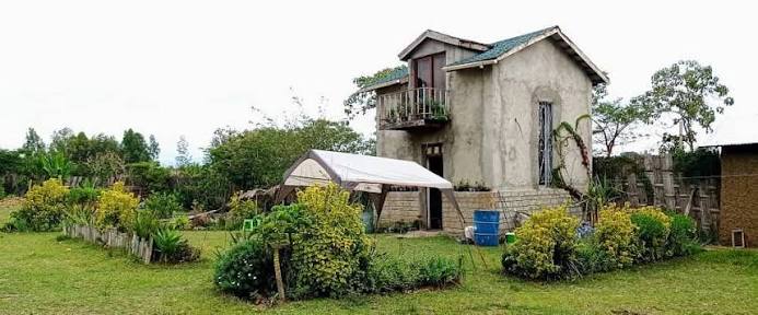 62 2